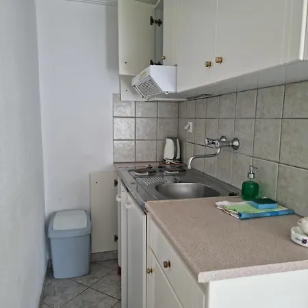 Athena Haus Olympiakí Aktí